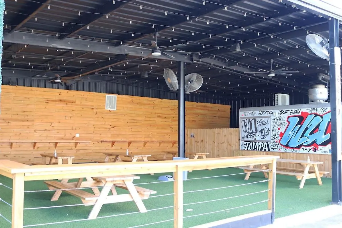 Semesterbostad Outdoor Hangout With Bbq, Firepit, Bocce Ball And More Tampa