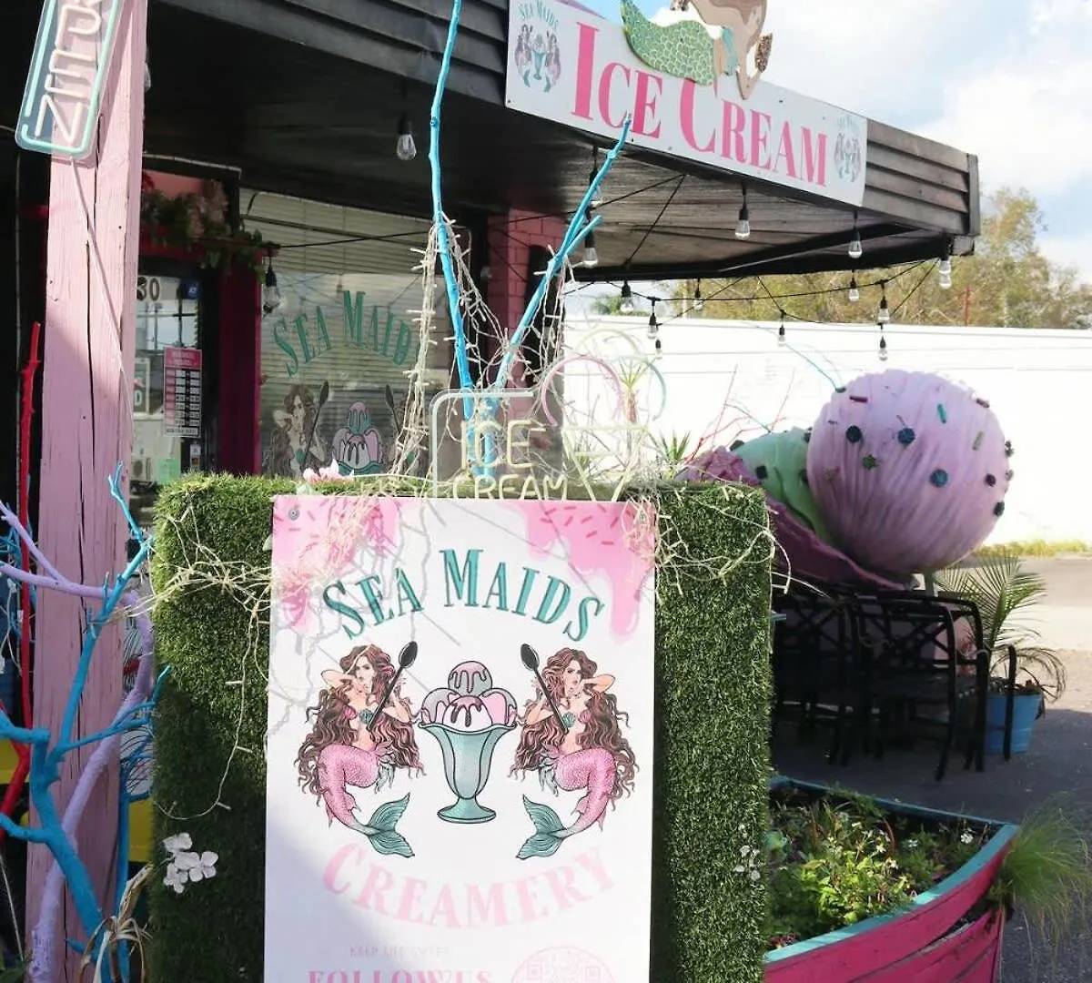 Outdoor Hangout With Bbq, Firepit, Bocce Ball And More Tampa