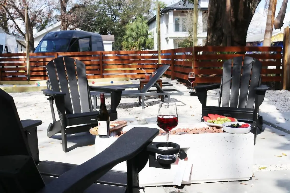 Casa de Férias Outdoor Hangout With Bbq, Firepit, Bocce Ball And More Tampa