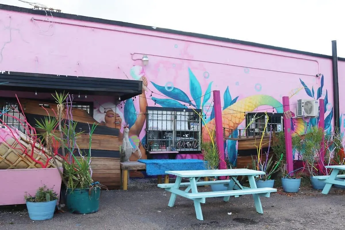 Outdoor Hangout With Bbq, Firepit, Bocce Ball And More Tampa 0*,  Estados Unidos da América
